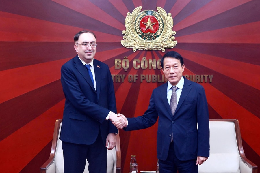 Bộ trưởng Lương Tam Quang tiếp Đại sứ Armenia