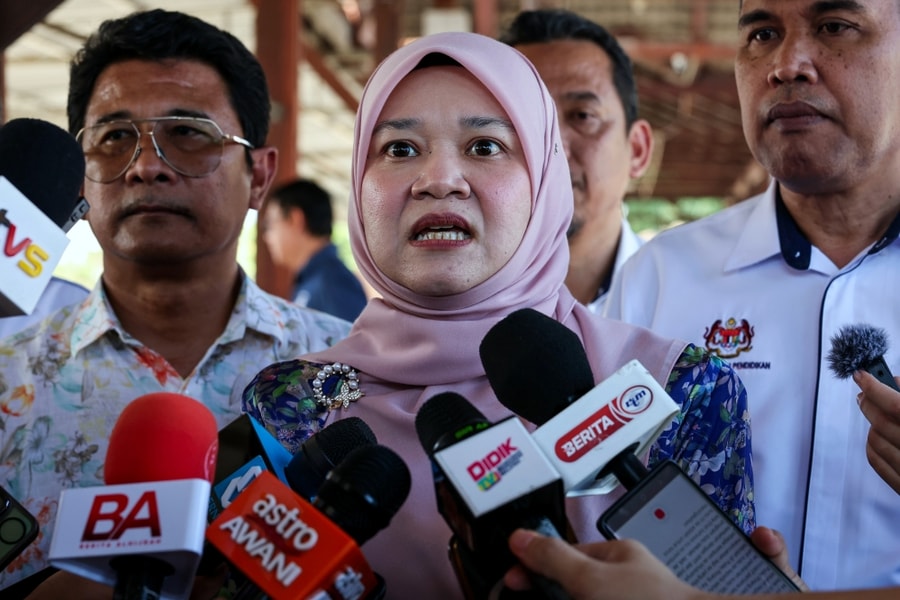Malaysia nỗ lực giảm tải công việc cho giáo viên