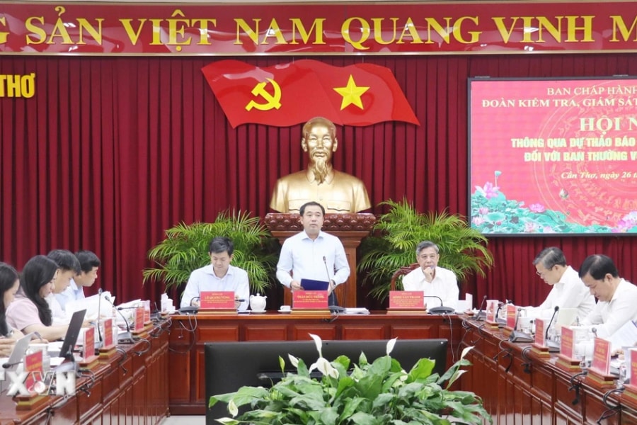 Đoàn kiểm tra số 28 của Bộ Chính trị làm việc với Ban Thường vụ Thành ủy Cần Thơ