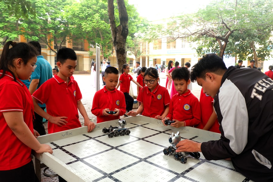 Công nghệ dẫn lối - kiến tạo tương lai