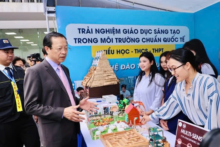 Bộ GD-ĐT lên tiếng về “lùm xùm” Cuộc thi nghiên cứu khoa học, kỹ thuật cấp quốc gia dành cho học sinh THCS và THPT năm học 2025-2026