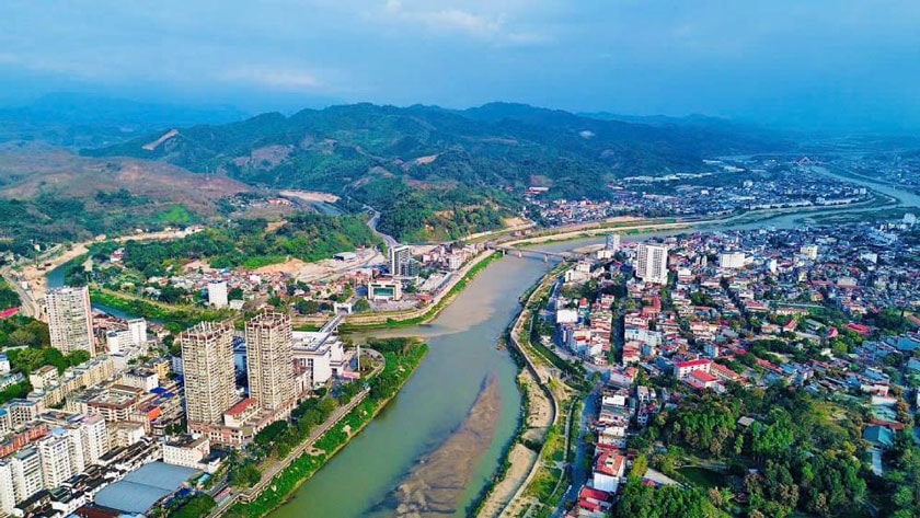 Lào Cai: Triển khai thực hiện giải tỏa, xử lý vi phạm lấn chiếm bãi sông, lòng sông, phạm vi bảo vệ đê điều