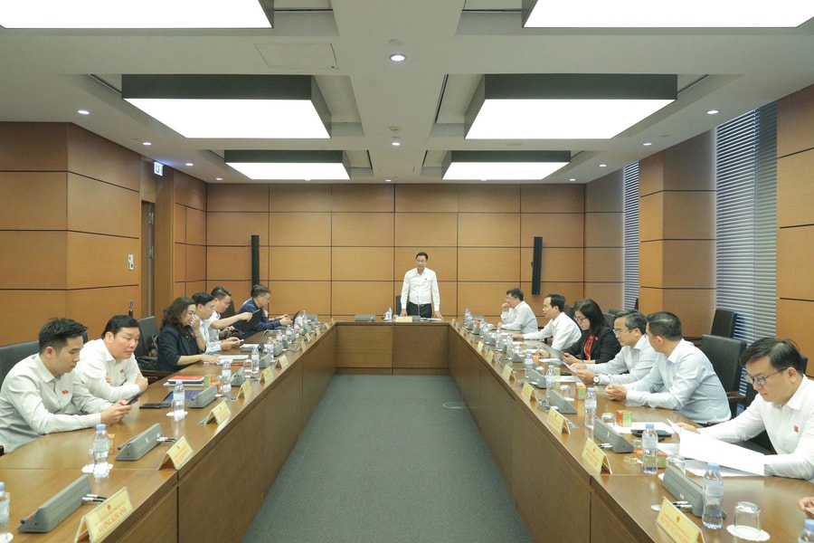 Chiều 09/04/2026: Thảo luận Tổ 15 ( Đoàn ĐBQH TP. Đà Nẵng và tỉnh Phú Thọ)