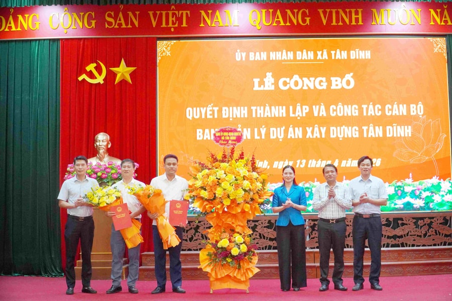 Bắc Ninh: Công bố quyết định thành lập và công tác cán bộ Ban Quản lý dự án Xây dựng Tân Dĩnh