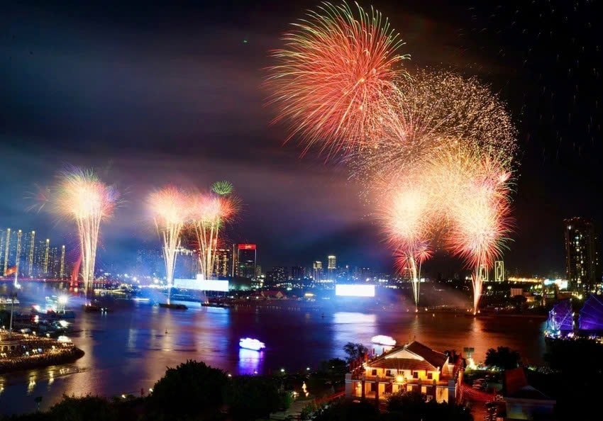 TP. Hồ Chí Minh: Bắn pháo hoa 8 điểm dịp Lễ 30/4