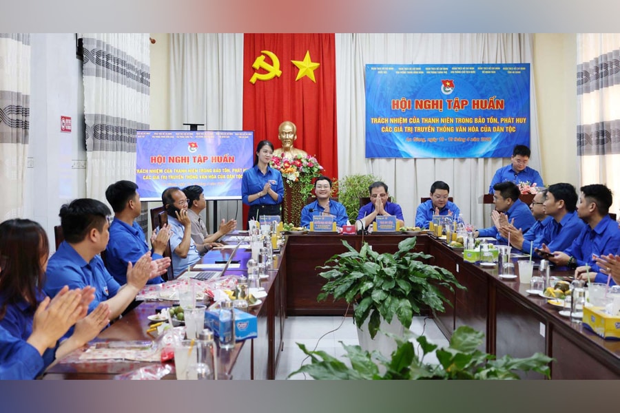Thanh niên Quốc hội: Nâng cao trách nhiệm trong bảo tồn và phát huy giá trị văn hóa dân tộc