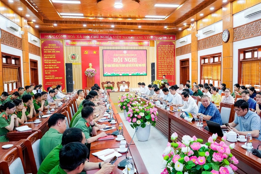 Từ phổ biến luật đến siết chặt kỷ luật thực thi