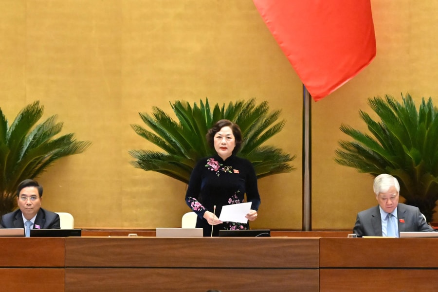 Cân bằng hợp lý giữa mục tiêu tăng trưởng với yêu cầu giữ vững ổn định kinh tế vĩ mô