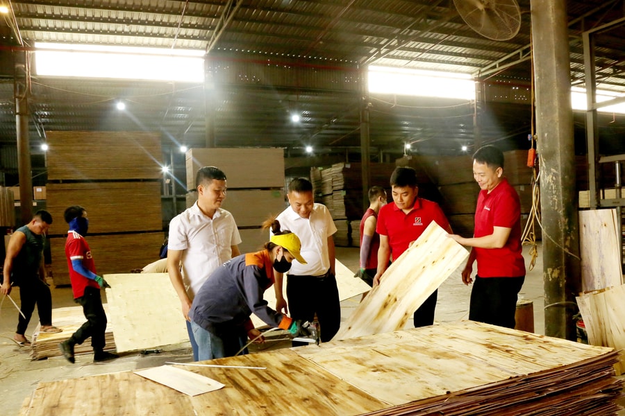 Bài 1: Dòng tiền đang chuyển hướng