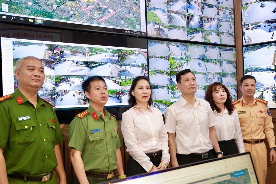 Công an phường Dương Nội đưa "mắt thần an ninh số" vào vận hành, xây dựng mạng lưới giám sát toàn diện