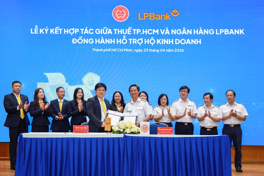 LPBank ký kết hợp tác với Thuế TP. Hồ Chí Minh Đồng hành hộ kinh doanh và cá nhân kinh doanh chuyển đổi số