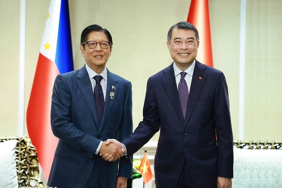 Thủ tướng Lê Minh Hưng gặp lãnh đạo các nước nhân tham dự Hội nghị Cấp cao ASEAN