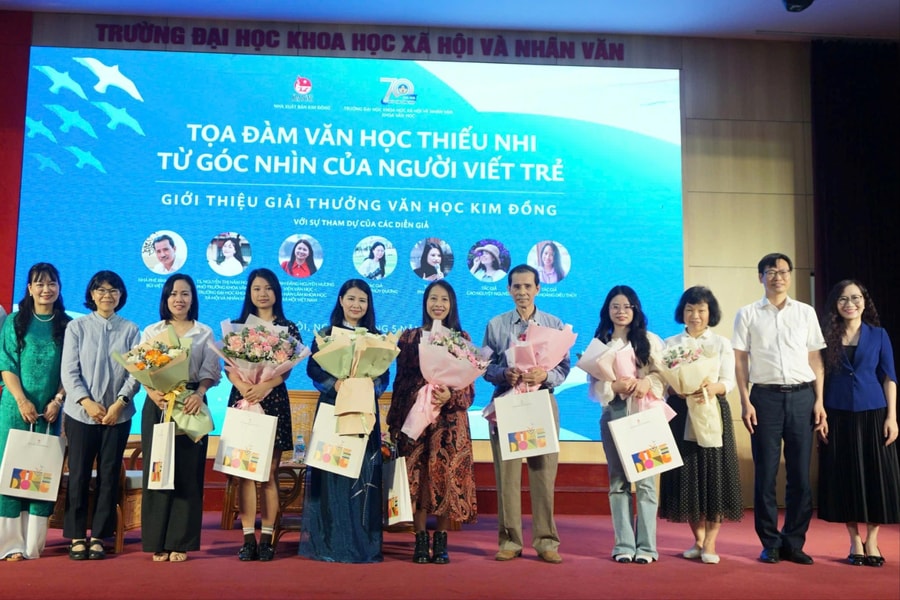 Văn học thiếu nhi từ góc nhìn của người viết trẻ