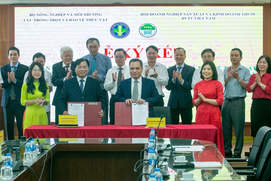 Cục Trồng trọt và Bảo vệ thực vật hợp tác với 3 hiệp hội, phát triển thị trường vật tư nông nghiệp minh bạch