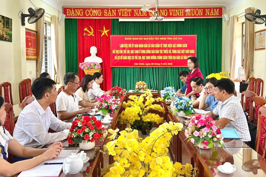 Tiếp sức giáo dục vùng cao bằng các chính sách đặc thù