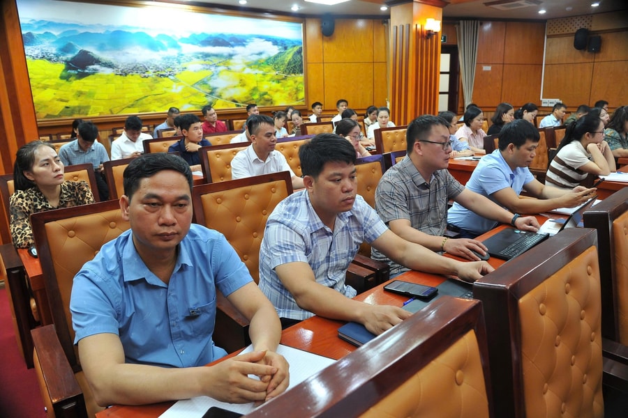 Tập huấn kỹ năng viết tin, bài cho Trang thông tin điện tử Văn phòng Đoàn ĐBQH và HĐND tỉnh Lạng Sơn