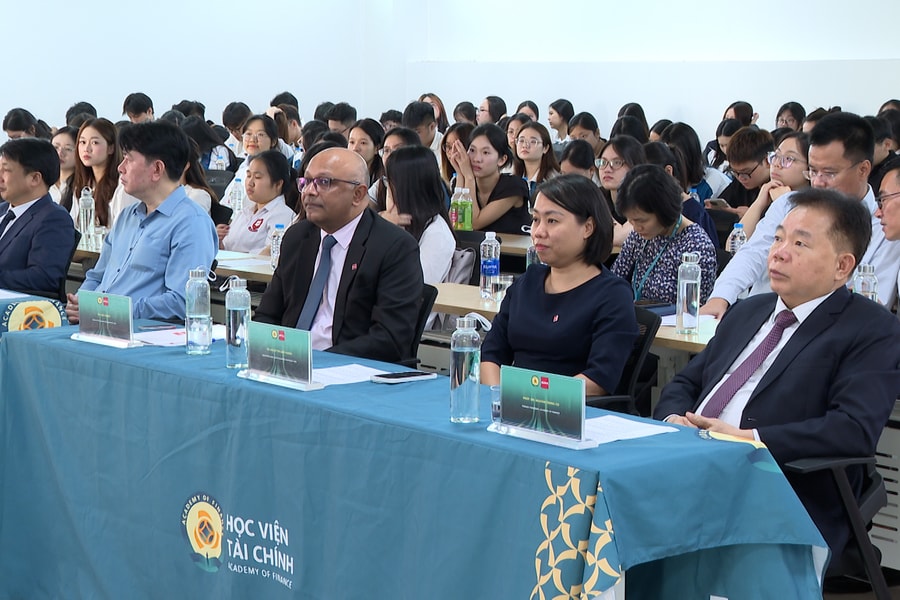 Gắn đào tạo với chuẩn nghề nghiệp quốc tế để nâng cao chất lượng nguồn nhân lực