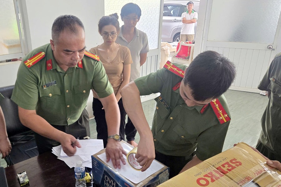 Lạng Sơn: Thu giữ 84 tấn quặng phóng xạ Monazite vận chuyển trái phép