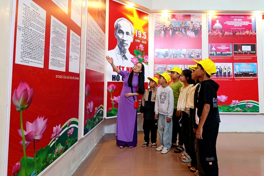 Những hình ảnh, kỷ vật về Bác Hồ tại Bảo tàng Lâm Đồng