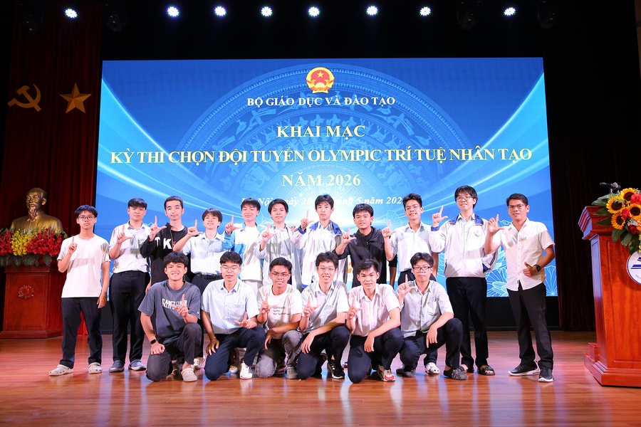 Hàng ngàn thí sinh tranh tài tại kỳ thi chọn Đội tuyển Olympic Trí tuệ nhân tạo năm 2026
