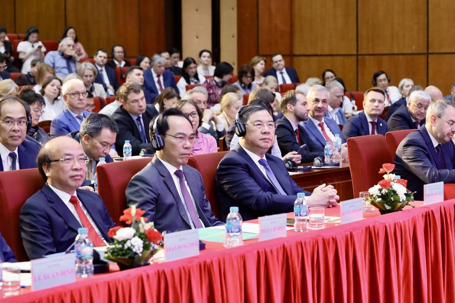 Việt Nam - Liên bang Nga thúc đẩy hình thành trung tâm đổi mới sáng tạo các lĩnh vực công nghệ mũi nhọn