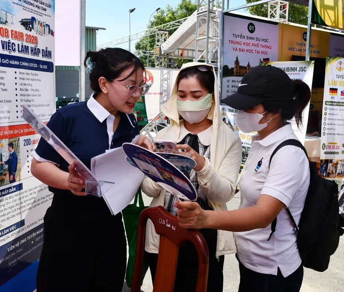 TP. Hồ Chí Minh: Hơn 60 doanh nghiệp trong và ngoài nước tham gia tuyển dụng