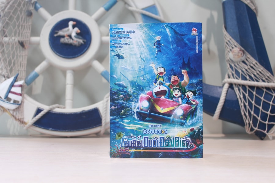 Cùng Doraemon và Nobita lặn xuống đại dương xanh