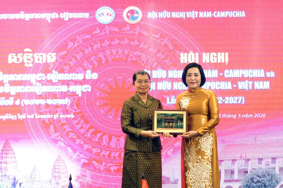 Phó Chủ tịch Quốc hội Nguyễn Thị Thanh dự Hội nghị liên tịch giữa Hội hữu nghị hai nước Việt Nam - Campuchia