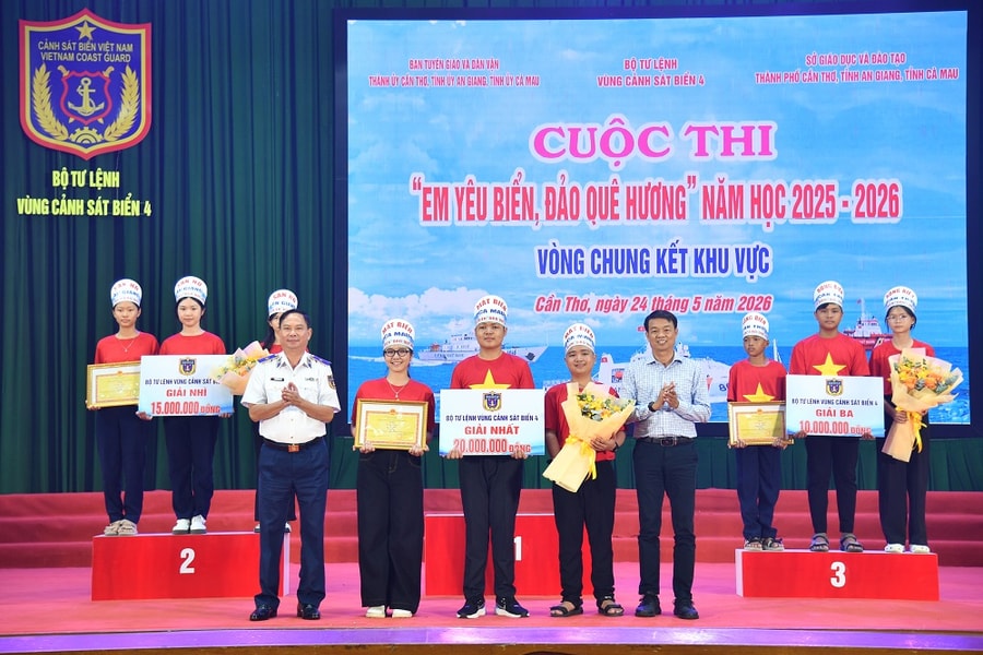 Bộ Tư lệnh Vùng Cảnh sát biển 4 tổ chức Vòng chung kết khu vực Cuộc thi “Em yêu biển, đảo quê hương”