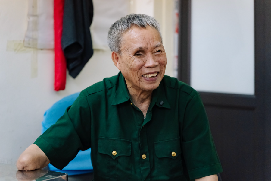 Người thương binh "vô tư" giữa những vết hằn chiến tranh