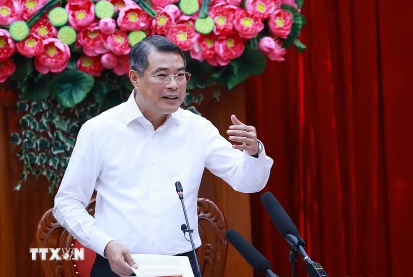 Thủ tướng Lê Minh Hưng: Vĩnh Long phải đổi mới mạnh mẽ mô hình tăng trưởng, tạo đột phá phát triển