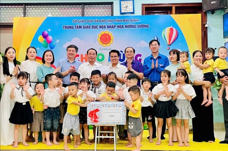 Bắc Ninh: Thăm, tặng quà trẻ em có hoàn cảnh đặc biệt
