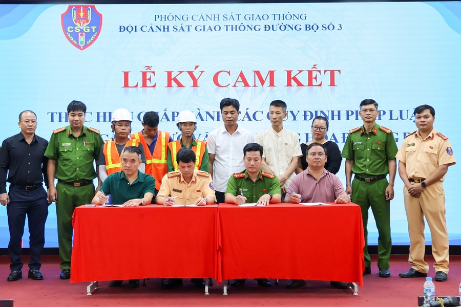 Hà Nội: Kiên quyết xử lý doanh nghiệp, lái xe vi phạm quy định vận tải hàng hóa