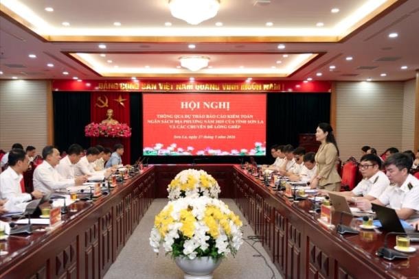 Thông qua Dự thảo báo cáo kiểm toán ngân sách địa phương tỉnh Sơn La và các chuyên đề lồng ghép