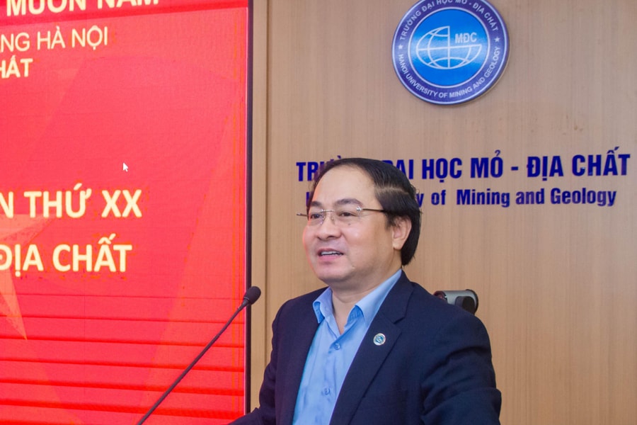 Bổ nhiệm PGS.TS Trần Xuân Trường làm Hiệu trưởng Trường đại học Mỏ - Địa chất