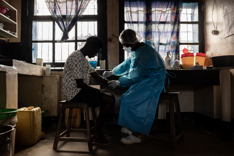 Điều gì đang xảy ra với Ebola và hantavirus?