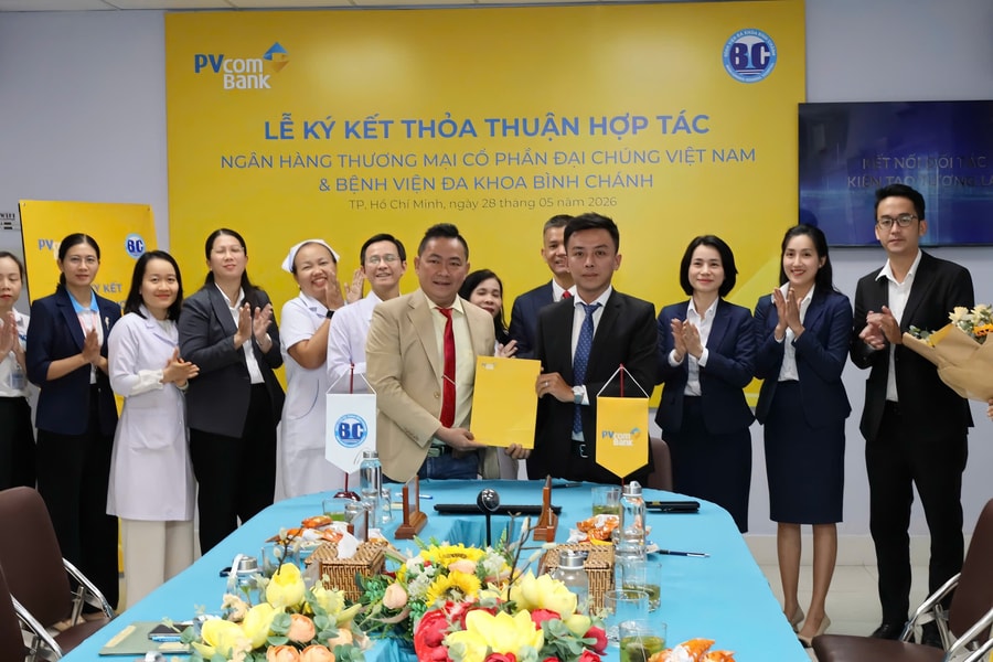 PVcomBank ký kết hợp tác với Bệnh viện Đa khoa Bình Chánh, thúc đẩy thanh toán không dùng tiền mặt trong y tế