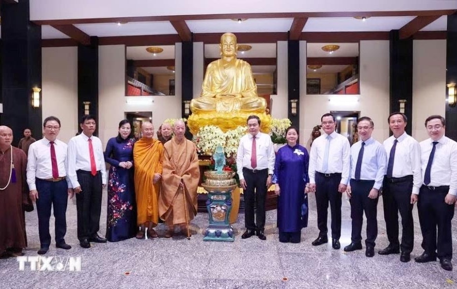 Chủ tịch Quốc hội Trần Thanh Mẫn chúc mừng Giáo hội Phật giáo Việt Nam dịp Đại lễ Phật đản