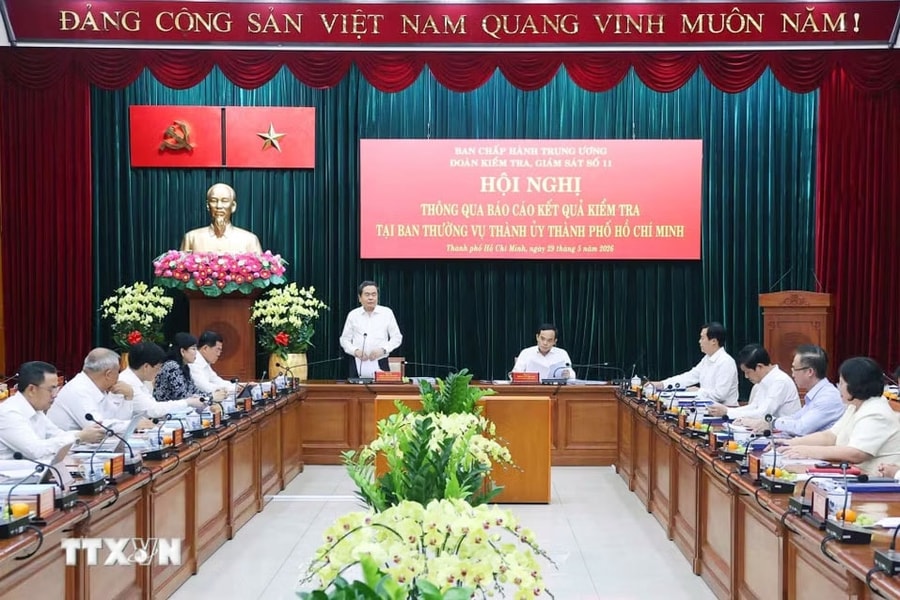 "Mở thể chế" cho siêu đô thị đặc biệt