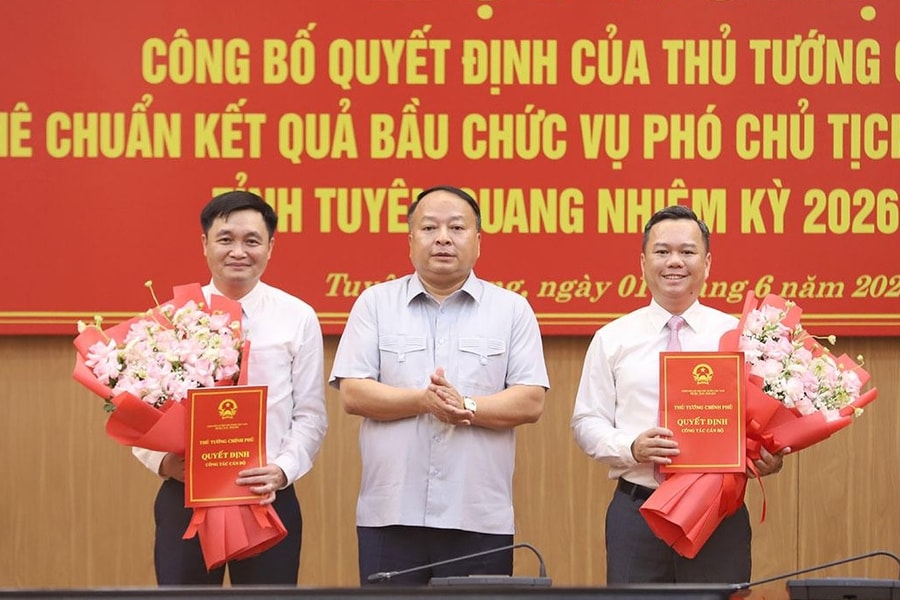 Công bố Quyết định của Thủ tướng Chính phủ phê chuẩn kết quả bầu Phó Chủ tịch UBND tỉnh Tuyên Quang