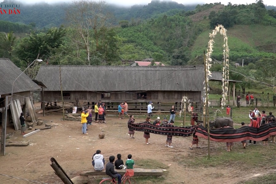 Giữ hồn nhà dài Pa Kô ở Quảng Trị