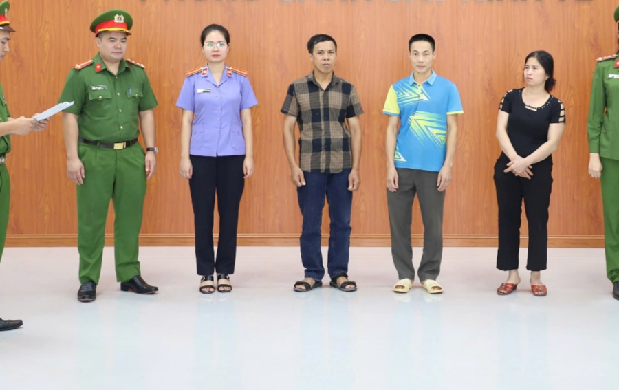 Bắc Ninh: Khởi tố 3 đối tượng dùng hóa chất sản xuất gần 1.000 tấn giá đỗ