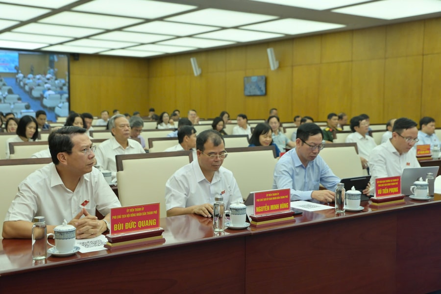 Xây dựng đội ngũ đại biểu HĐND chuyên nghiệp, bản lĩnh, đáp ứng yêu cầu mới