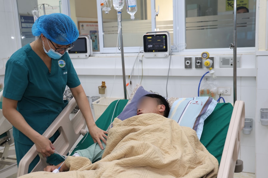 Uống nhầm thuốc diệt cỏ sau cuộc nhậu, thanh niên thoát cửa tử