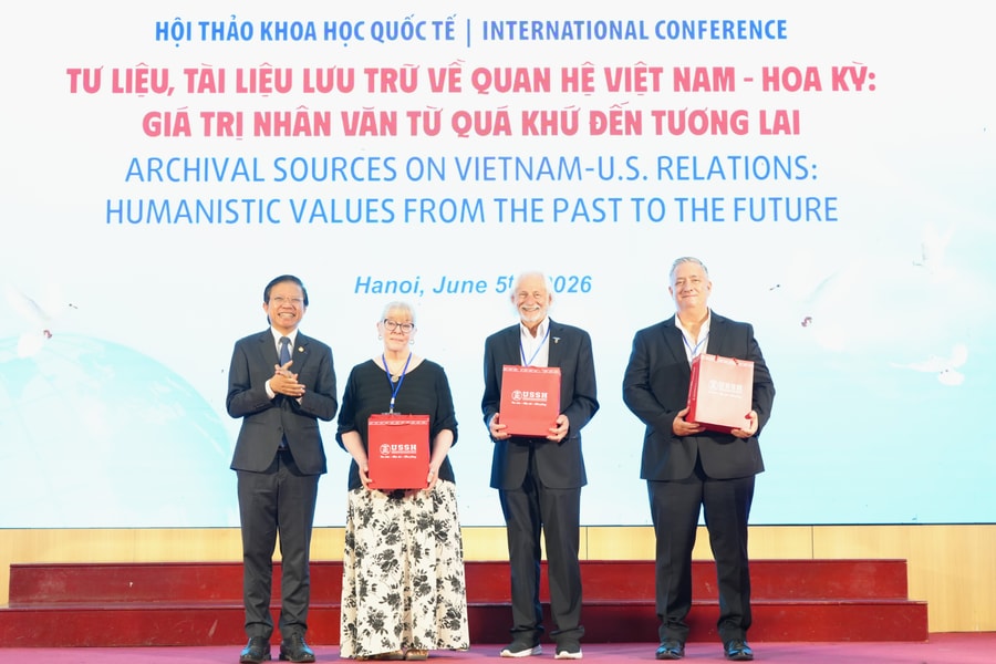 Tư liệu, tài liệu lưu trữ về quan hệ Việt Nam - Hoa Kỳ: Giá trị nhân văn từ quá khứ đến tương lai