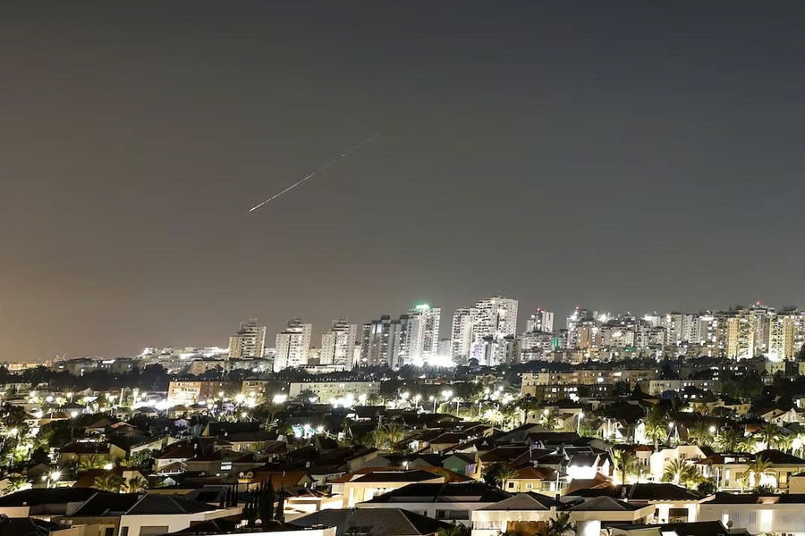 Tổng thống Trump: Các đợt tấn công mới giữa Israel và Iran không ảnh hưởng tới đàm phán hòa bình