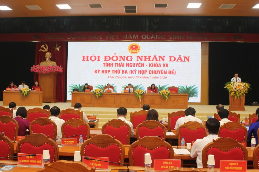 Ông Trần Văn Hậu được bầu giữ chức vụ Phó Chủ tịch UBND tỉnh Thái Nguyên