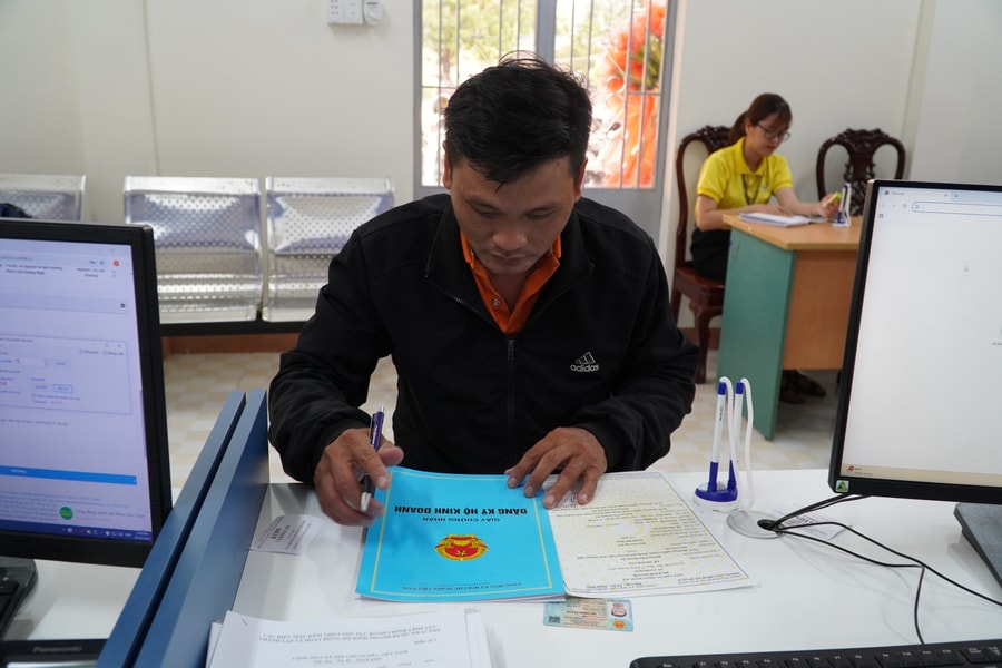 Bài 2: Gỡ “điểm nghẽn” về biên chế, thể chế và hạ tầng công nghệ