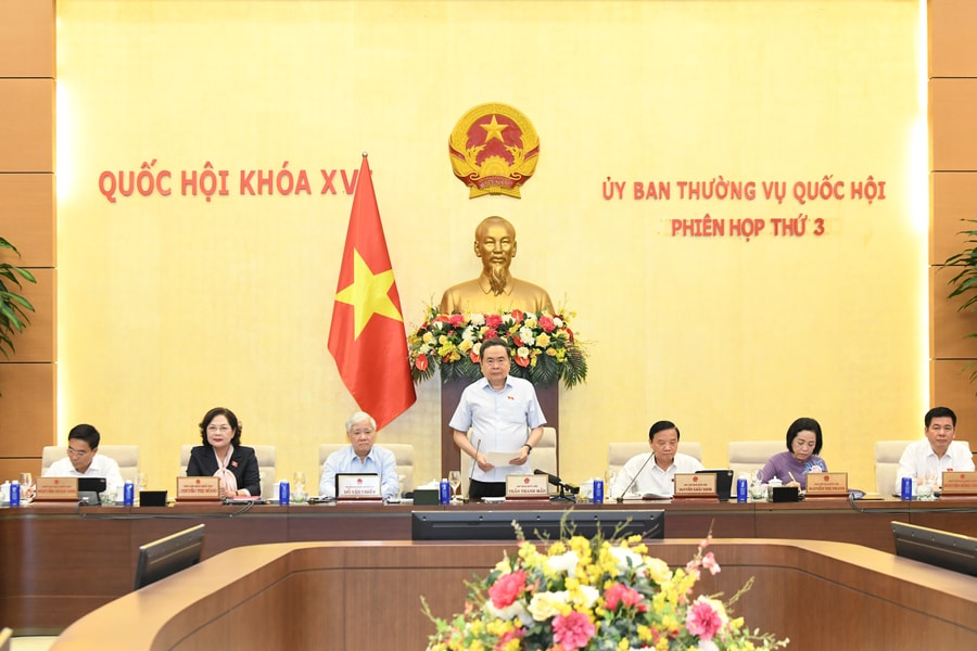 Khai mạc Phiên họp thứ 3 của Ủy ban Thường vụ Quốc hội