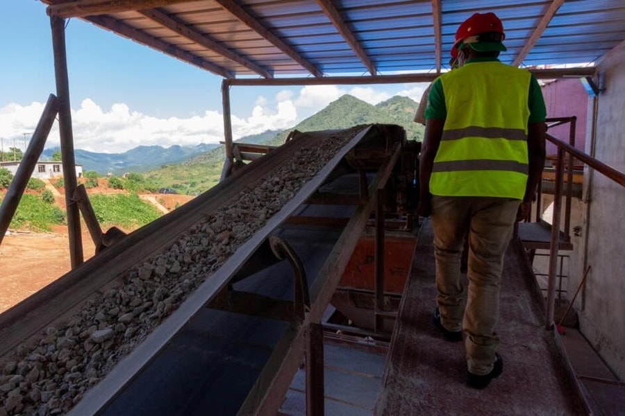 Mozambique siết chặt quản lý nhà nước ngành khai khoáng